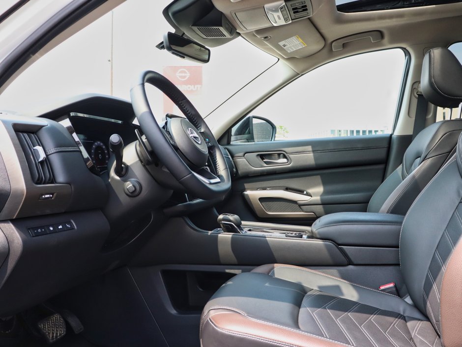 2024 Nissan Pathfinder Platinum-8
