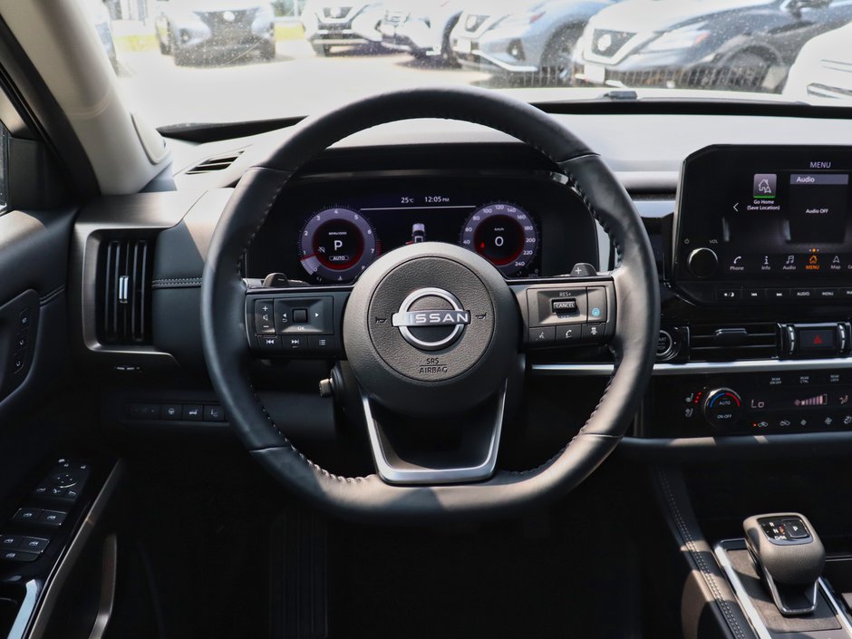 2024 Nissan Pathfinder Platinum-9
