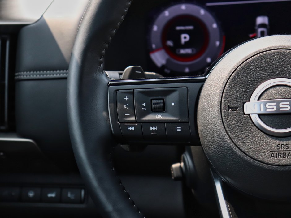 2024 Nissan Pathfinder Platinum-10