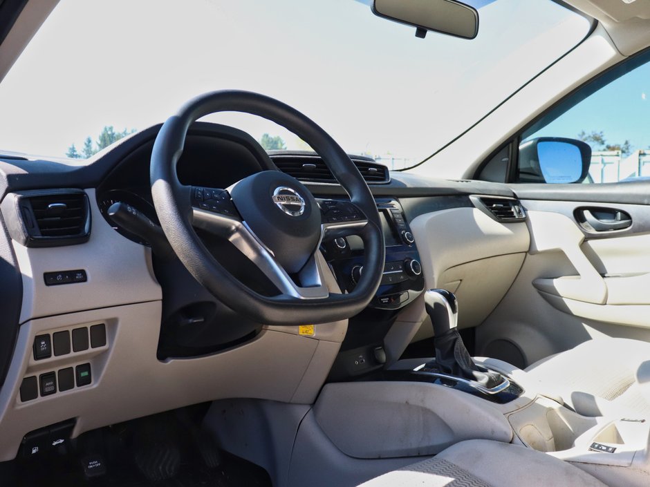 2019 Nissan Qashqai S-1