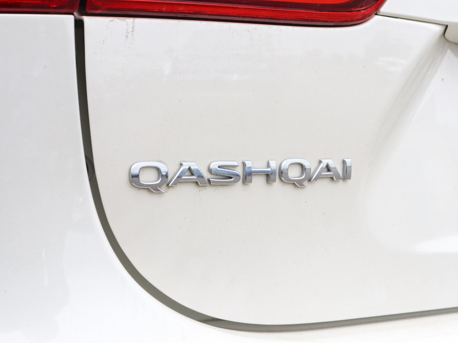 2021 Nissan Qashqai SV-18