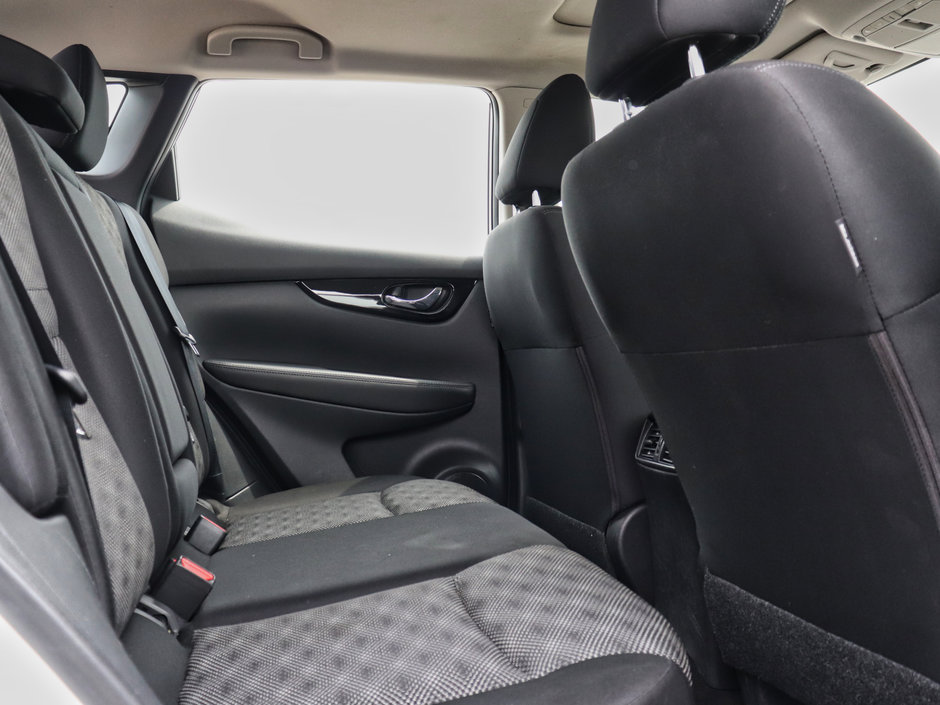 2021 Nissan Qashqai SV-15