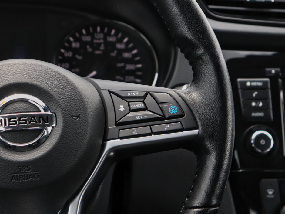 2021 Nissan Qashqai SV-10