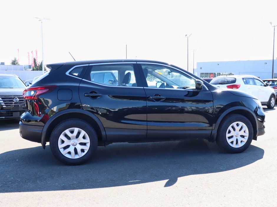 2021 Nissan Qashqai S-2