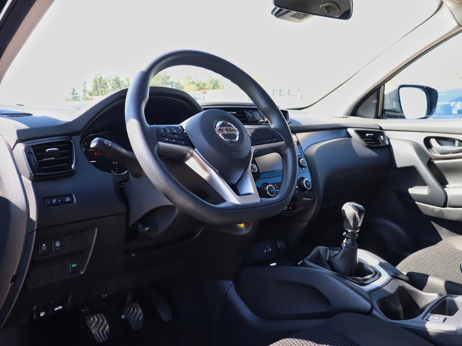 2021 Nissan Qashqai S-6