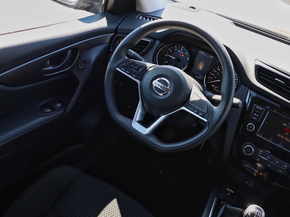 2021 Nissan Qashqai S-11
