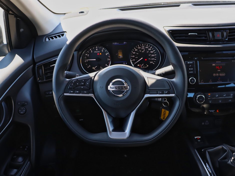 2021 Nissan Qashqai S-8