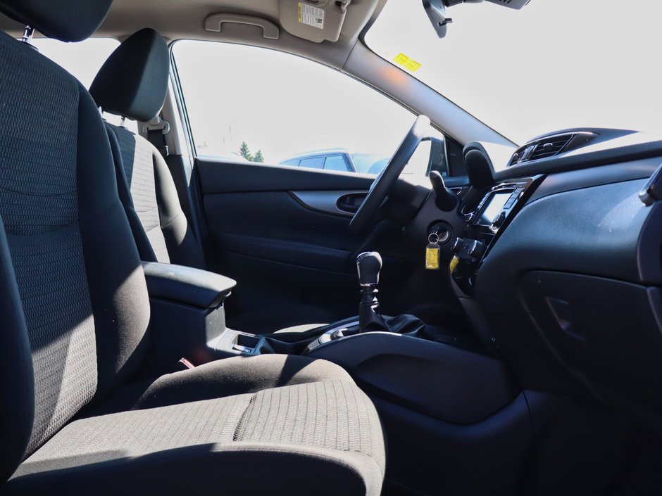 2021 Nissan Qashqai S-14