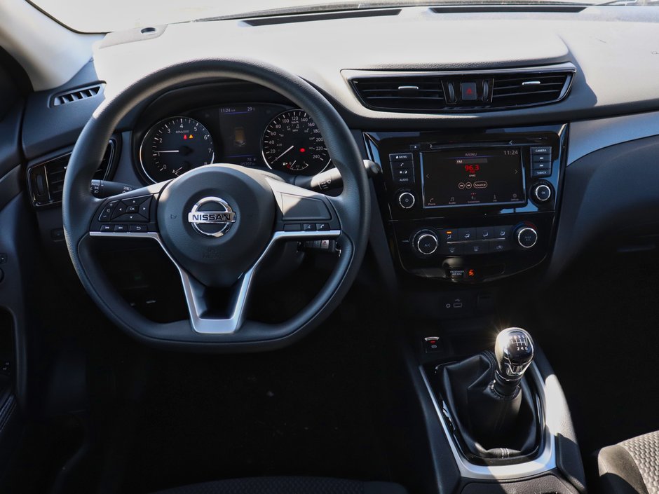 2021 Nissan Qashqai S-12