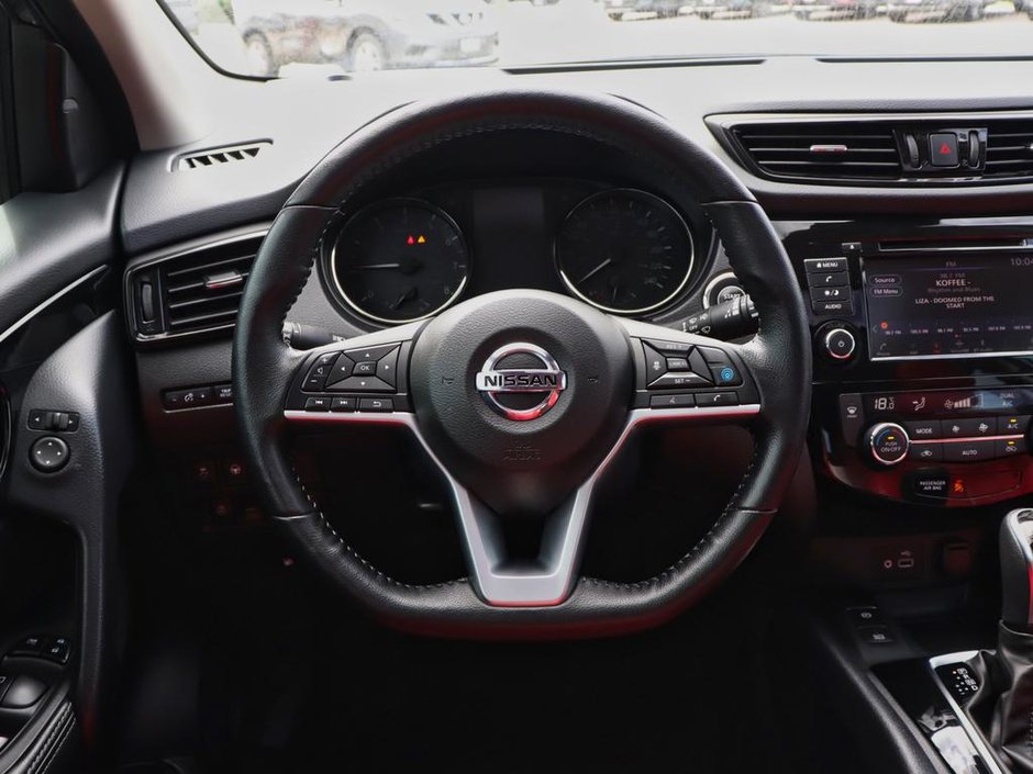 2022 Nissan Qashqai SV-9