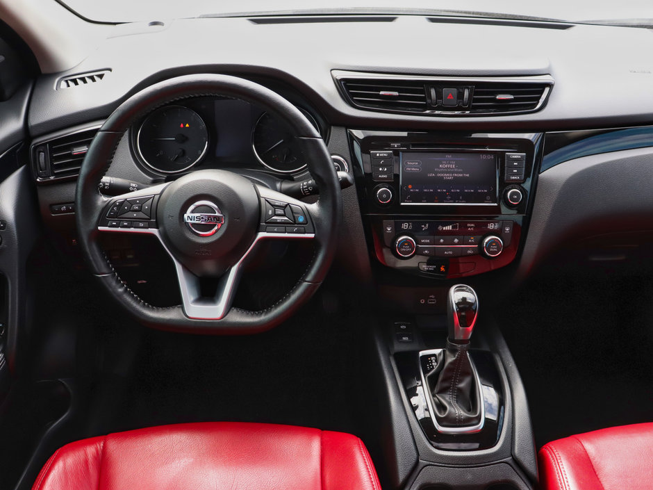 2022 Nissan Qashqai SV-13
