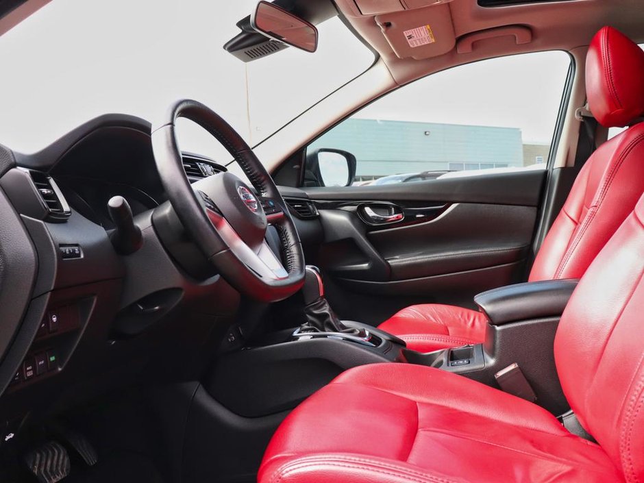 2022 Nissan Qashqai SV-8