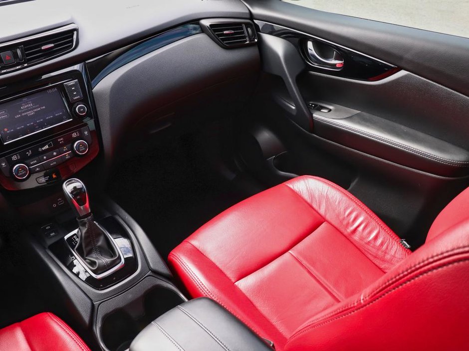 2022 Nissan Qashqai SV-14