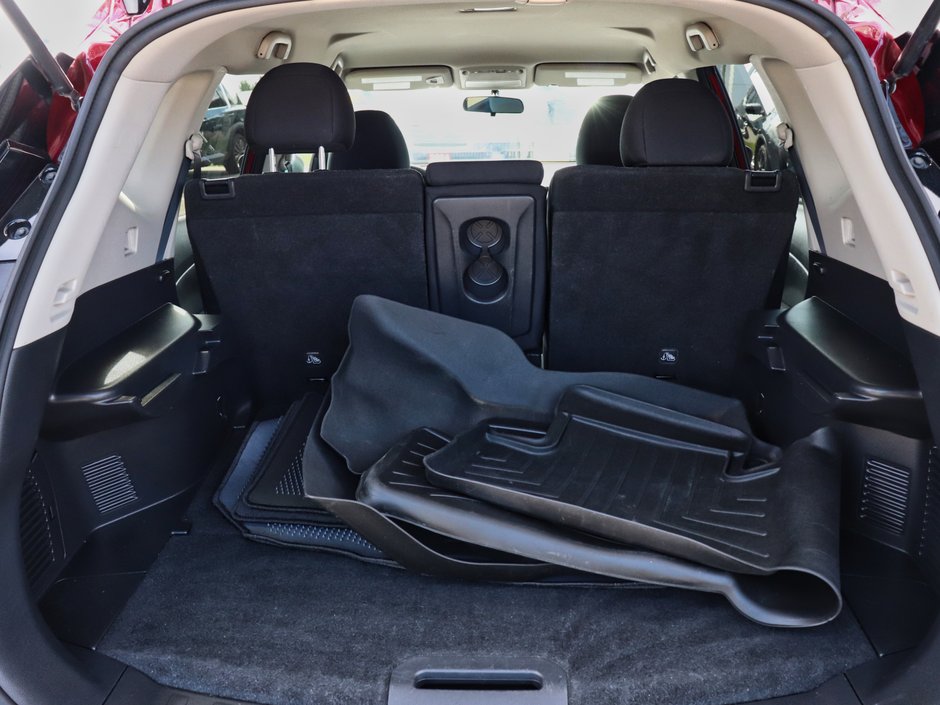 2020 Nissan Rogue S-17