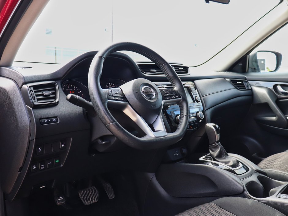 2020 Nissan Rogue S-7