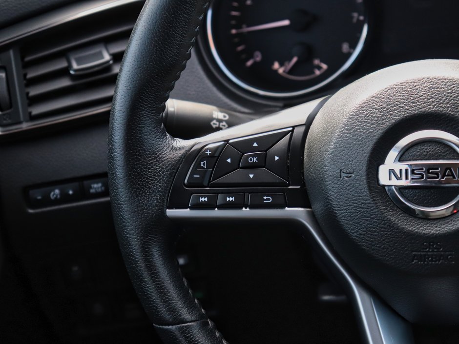 2020 Nissan Rogue S-10