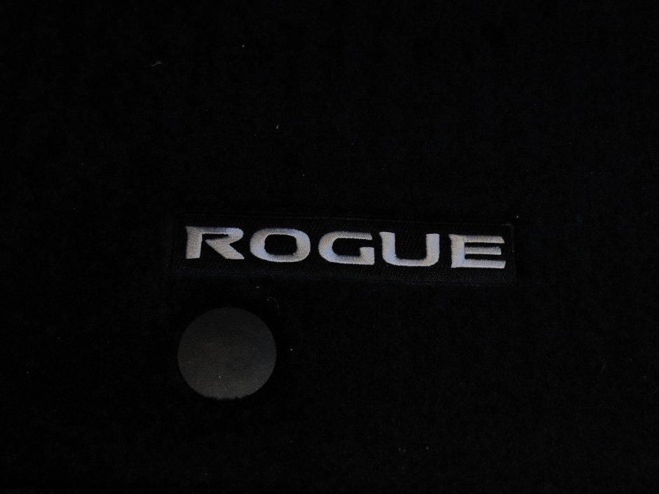 2021 Nissan Rogue Platinum-18