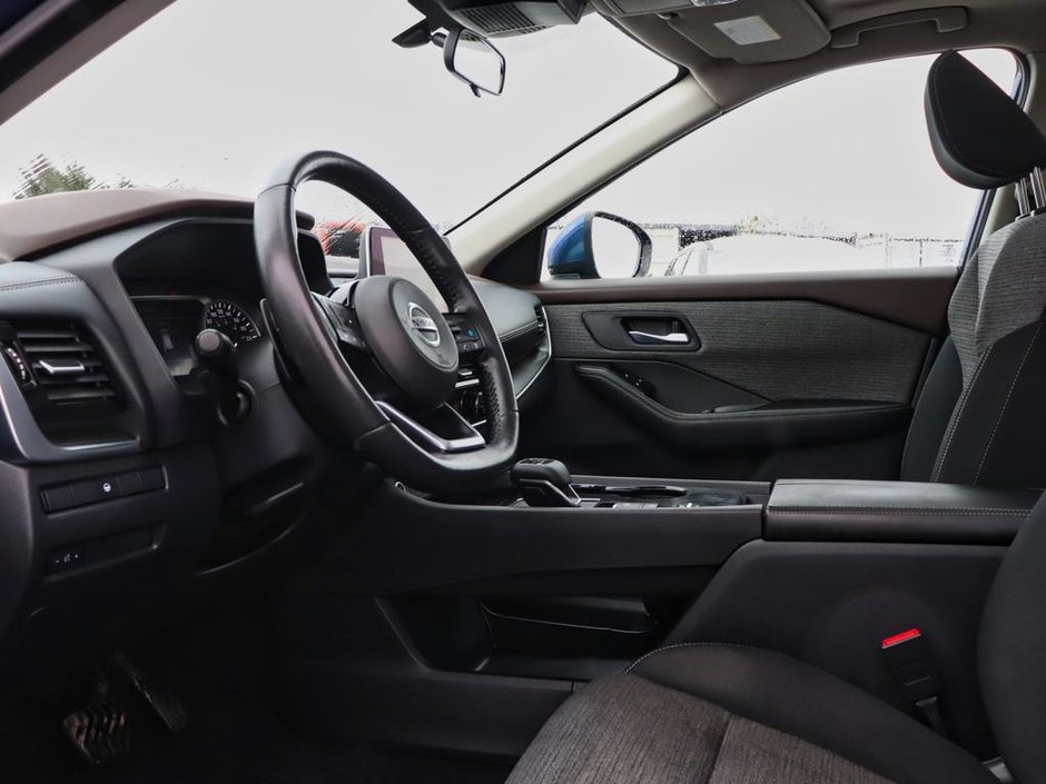 2021 Nissan Rogue SV-8