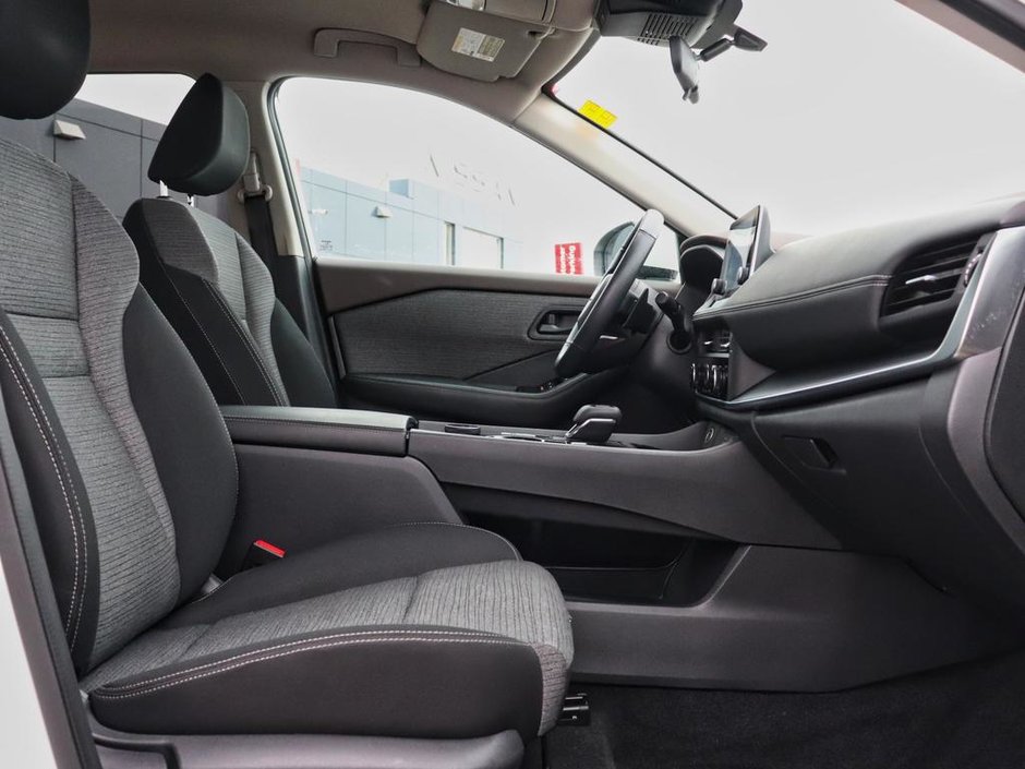 2022 Nissan Rogue S-15