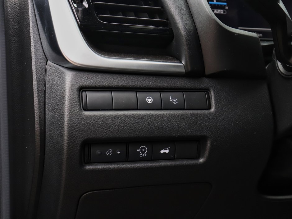 2023 Nissan Rogue Platinum-18