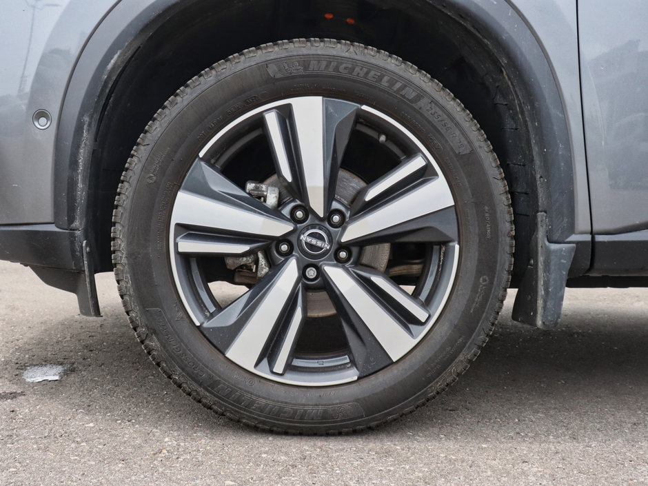 2023 Nissan Rogue Platinum-5