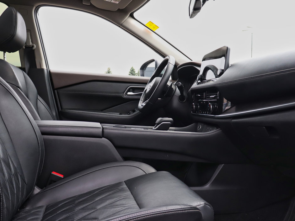 2023 Nissan Rogue Platinum-16