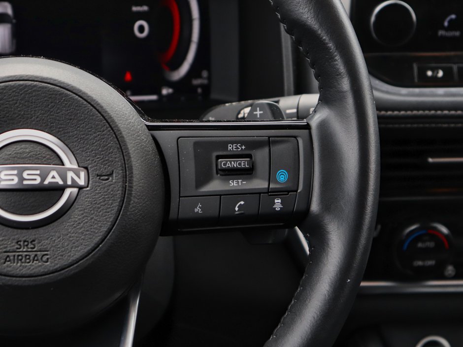 2023 Nissan Rogue Platinum-11