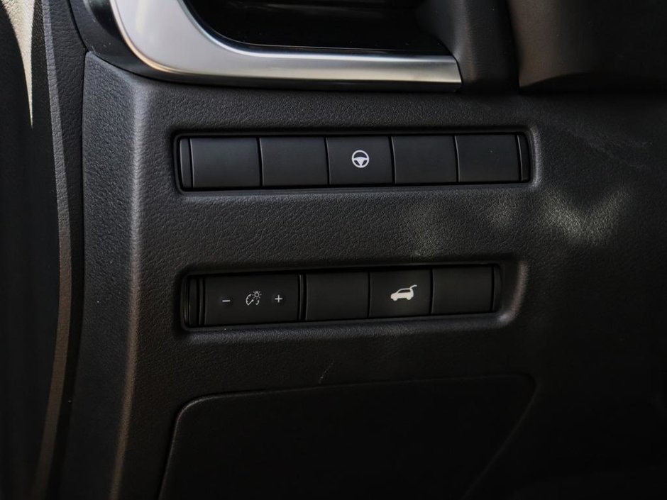 2023 Nissan Rogue SL-9