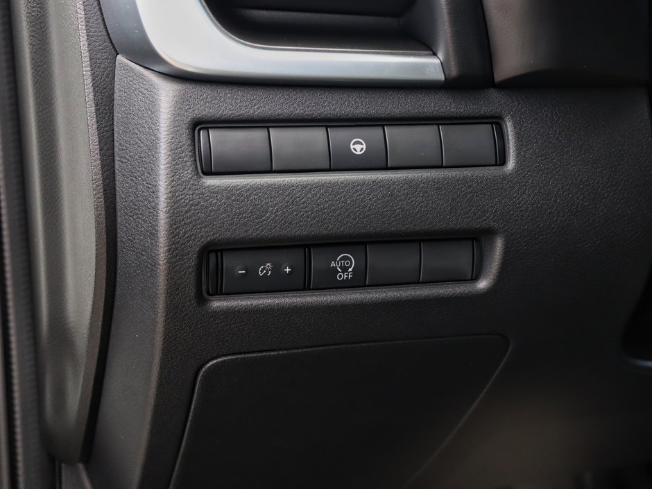 2023 Nissan Rogue SV-9