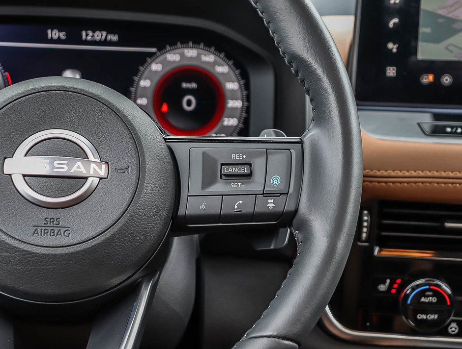 2024 Nissan Rogue Platinum-12