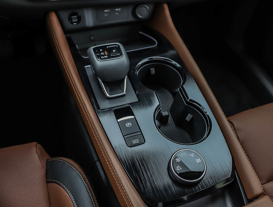 2024 Nissan Rogue Platinum-23