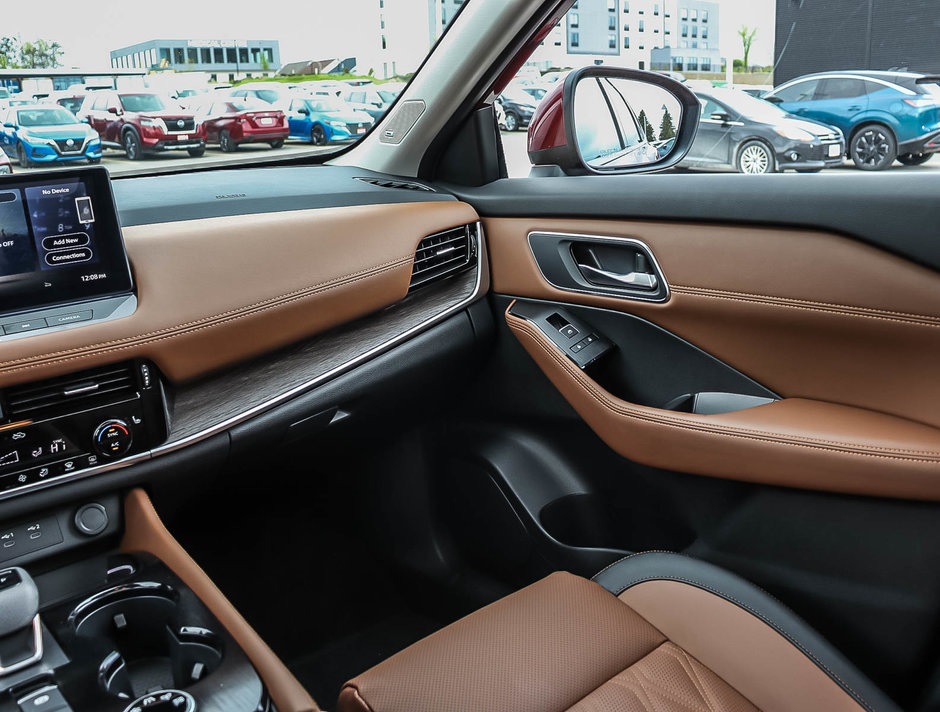 2024 Nissan Rogue Platinum-15