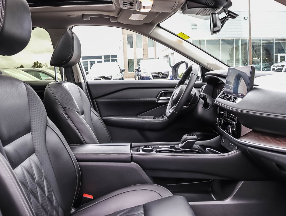 2024 Nissan Rogue Platinum-17
