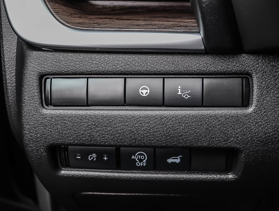 2024 Nissan Rogue Platinum-25