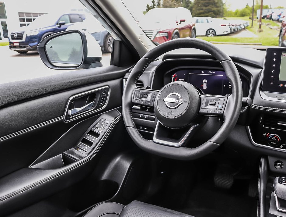 2024 Nissan Rogue Platinum-13