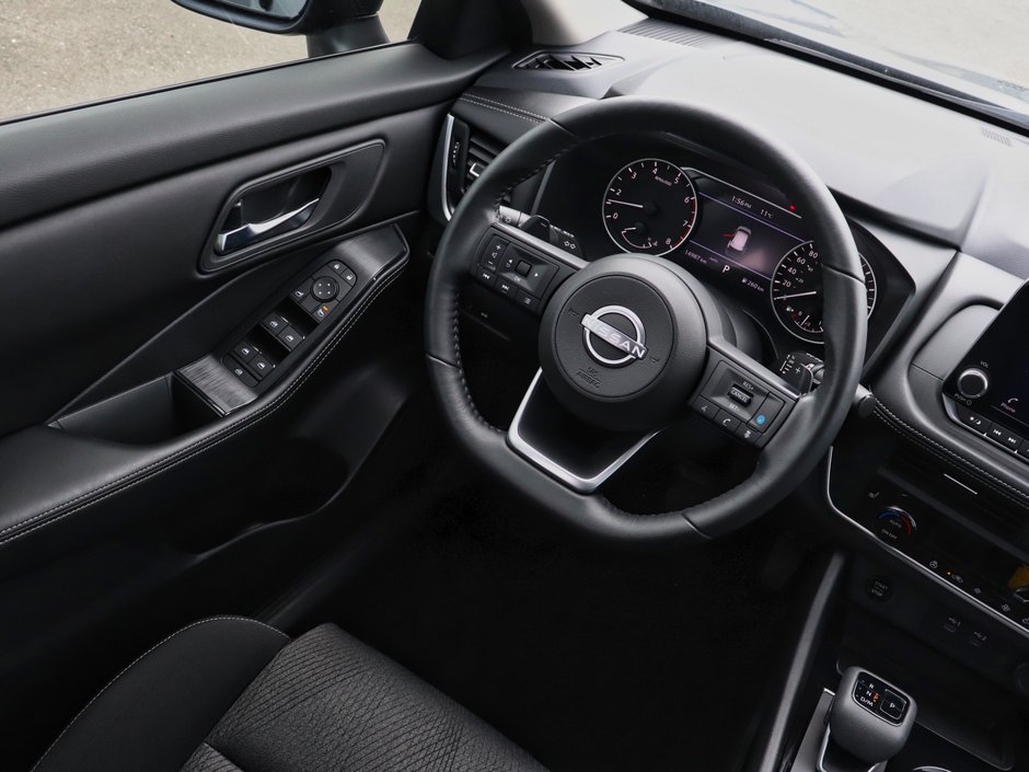 2024 Nissan Rogue SV-13