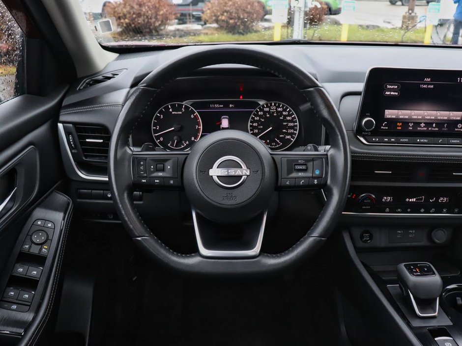 2024 Nissan Rogue SV Moonroof-10