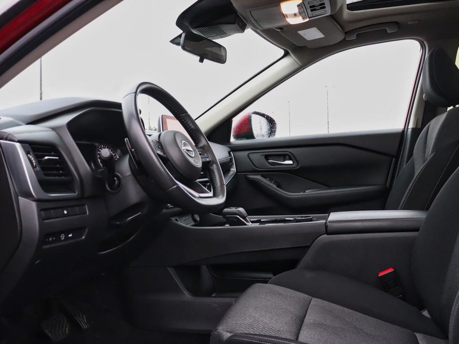 2024 Nissan Rogue SV Moonroof-8