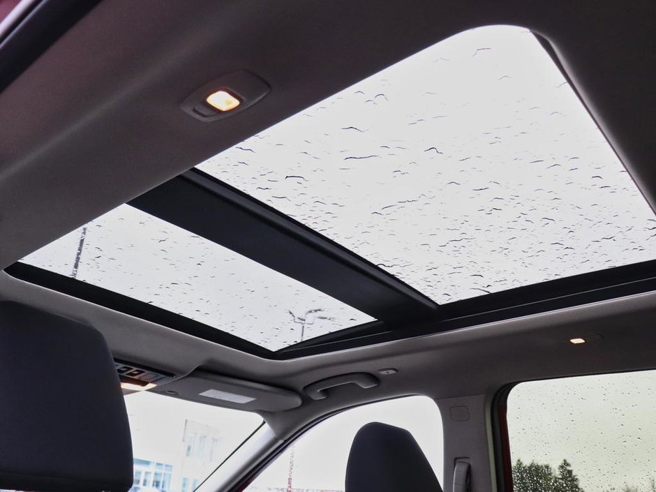 2024 Nissan Rogue SV Moonroof-16