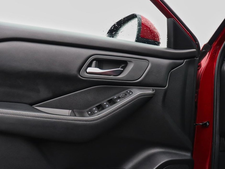 2024 Nissan Rogue SV Moonroof-6