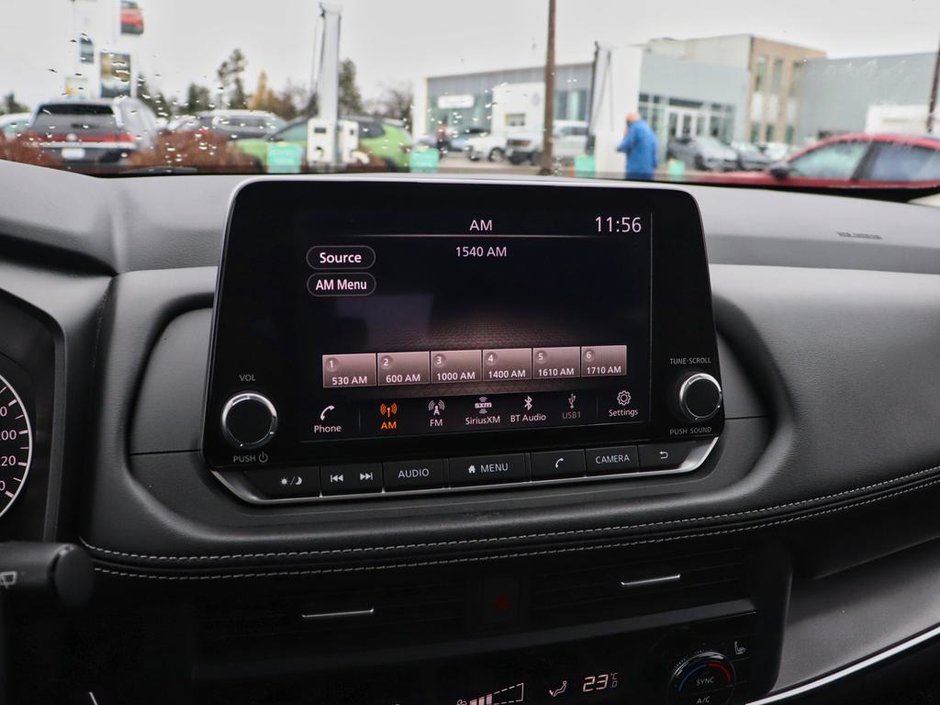 2024 Nissan Rogue SV Moonroof-23