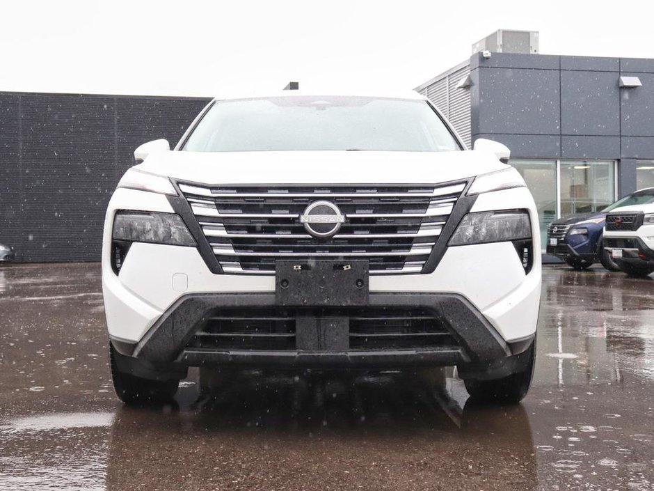 2024 Nissan Rogue SV Moonroof-1