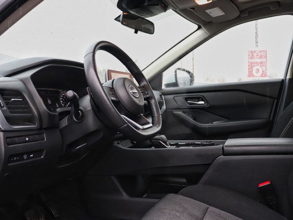 2024 Nissan Rogue SV Moonroof-7