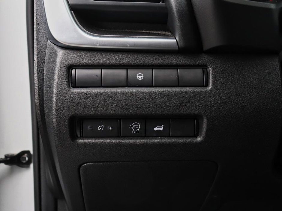 2024 Nissan Rogue SV Moonroof-8