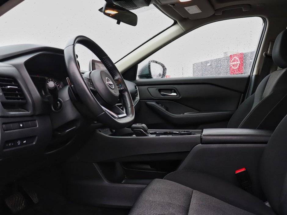 2024 Nissan Rogue SV Moonroof-7