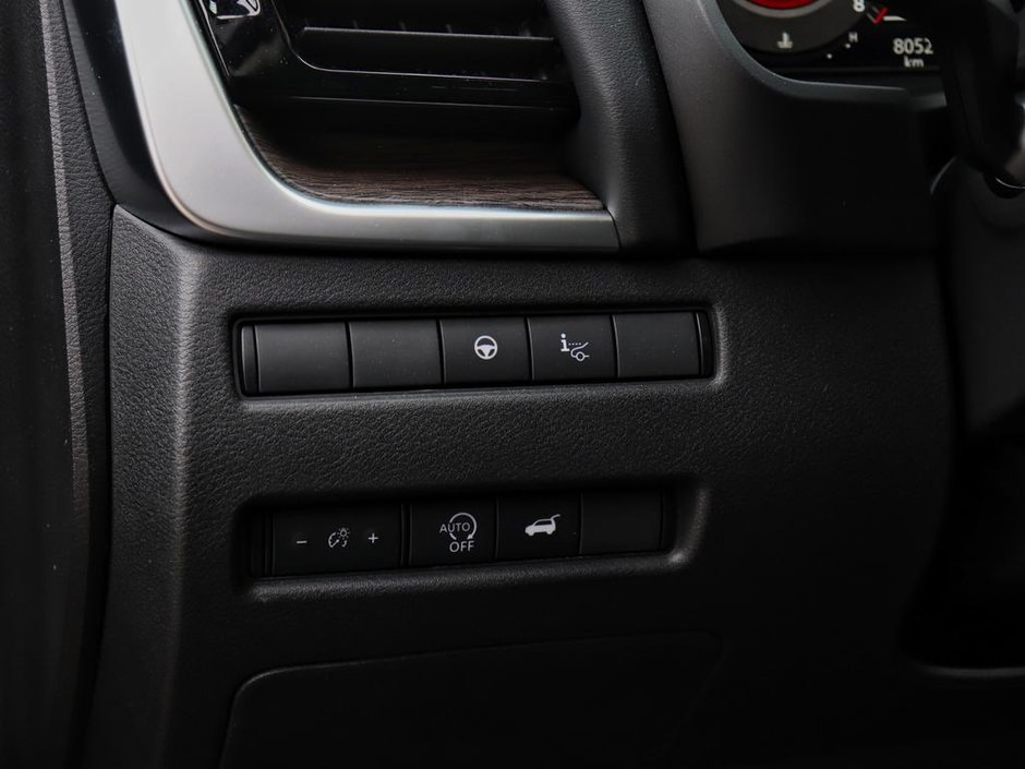 2025 Nissan Rogue Platinum-9