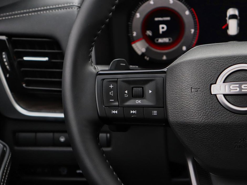 2025 Nissan Rogue Platinum-11