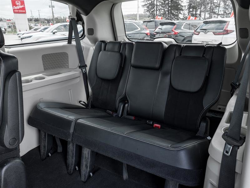 2019 Dodge Grand Caravan SXT Premium Plus-21