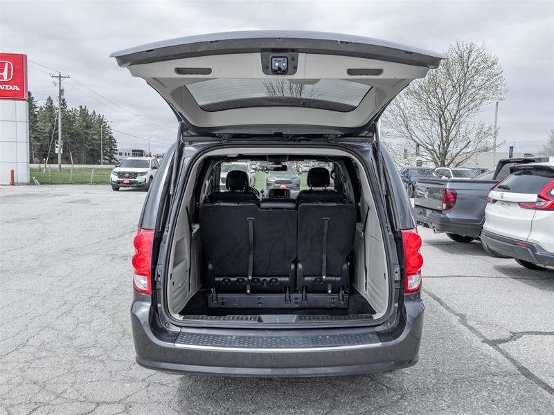 2019 Dodge Grand Caravan SXT Premium Plus-6