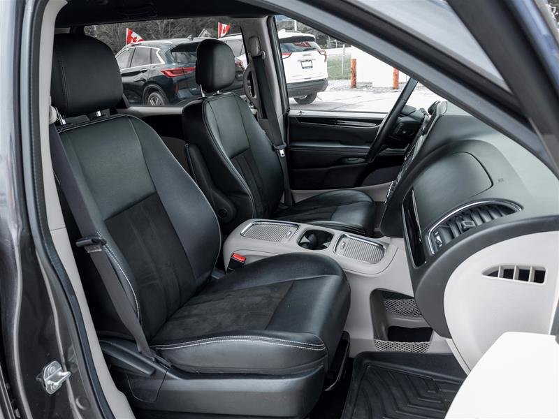2019 Dodge Grand Caravan SXT Premium Plus-17